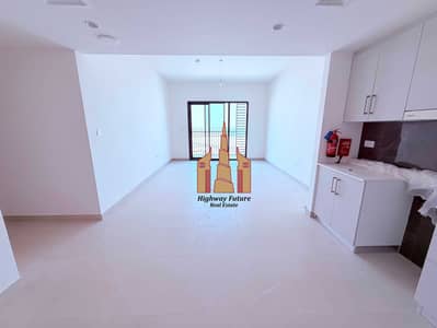 2 Schlafzimmer Wohnung zum zur Miete in Al Khan, Sharjah - 1000352385. jpg 2 Schlafzimmer Wohnung zum zur Miete in Al Khan, Sharjah - 1000352385. jpg