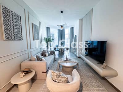 1 Bedroom Flat for Rent in Business Bay, Dubai - Luxury 1BR | Canal & Pool View | Prime Location 1 Bedroom Flat for Rent in Business Bay, Dubai - Luxury 1BR | Canal & Pool View | Prime Location