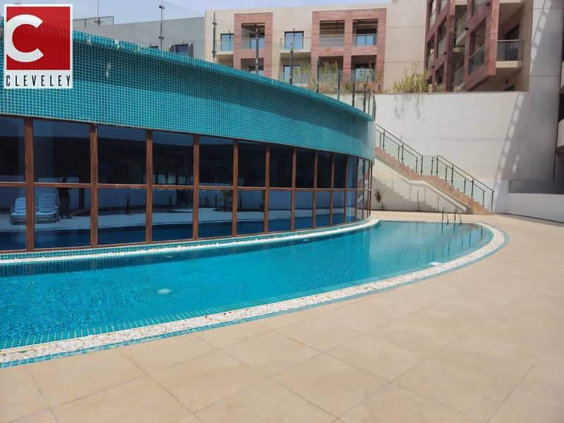10 xr2pool3. jpeg