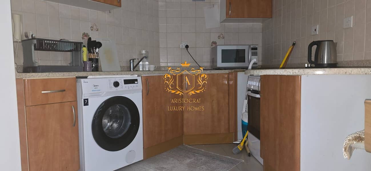 7 kitchen 05. jpeg