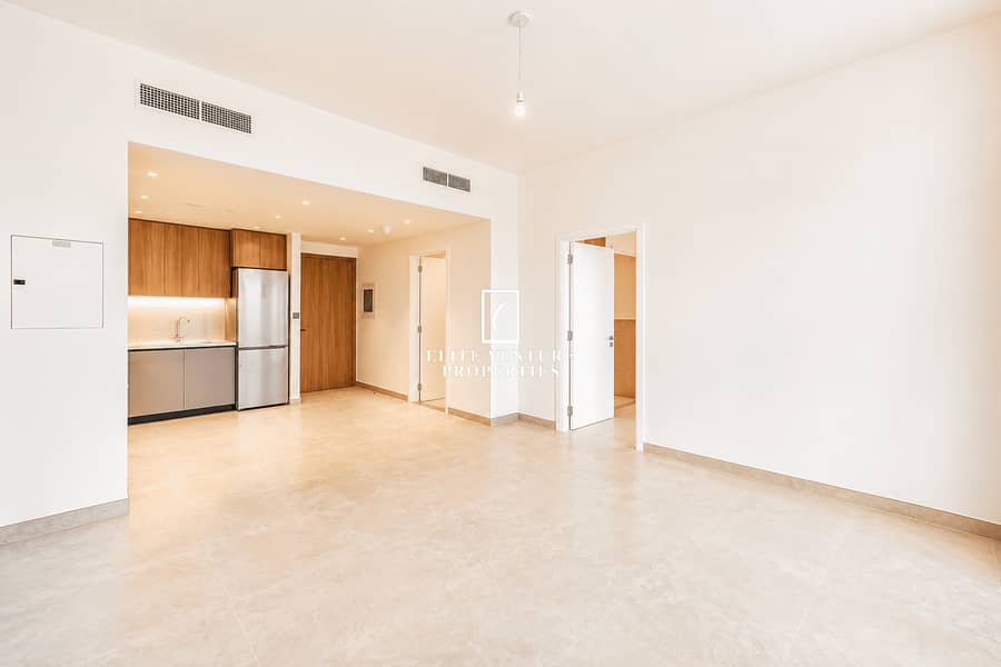 HIGH FLOOR | LUXURY LIVING | PRIME LOCATION HIGH FLOOR | LUXURY LIVING | PRIME LOCATION