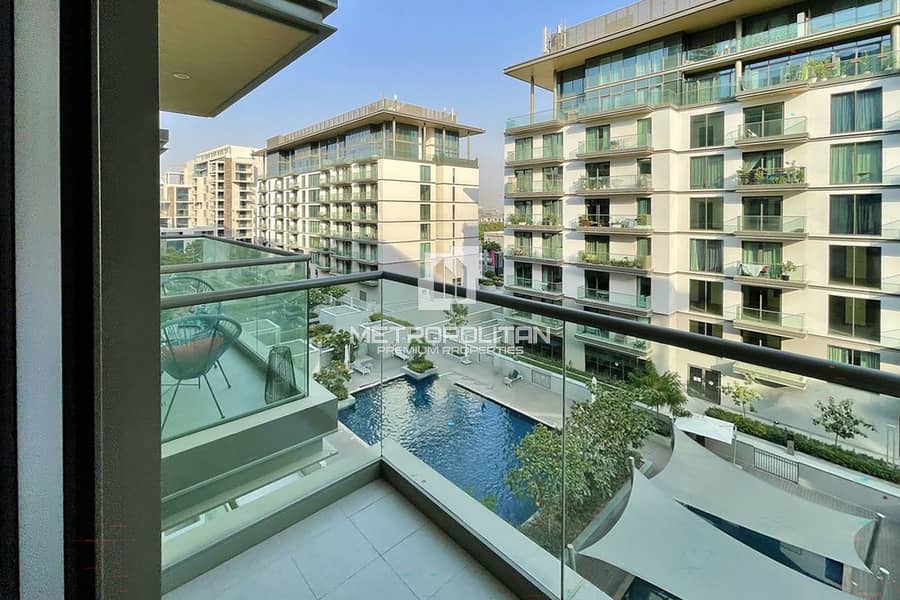Spacious 2 BHK | Pool View | Well-maintained Spacious 2 BHK | Pool View | Well-maintained