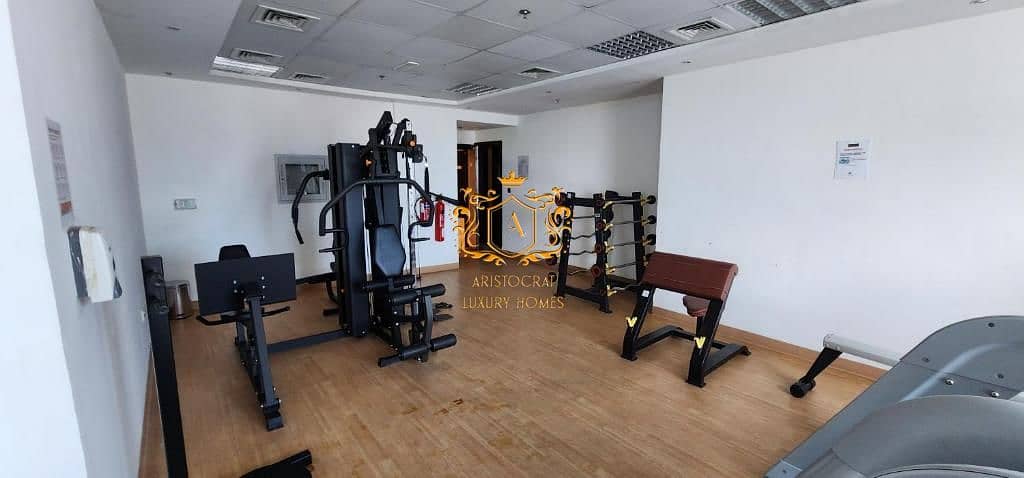 28 Gym 03. jpg