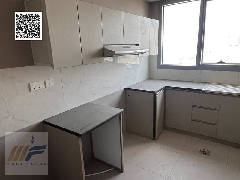 9 878fd08d-54ab-4c11-a548-1bc9cf4930dd. jpg
