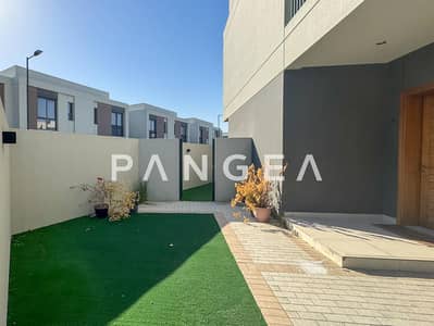 3 Bedroom Villa for Rent in Dubai South, Dubai - Landscaped | Middle Unit | Vacant Soon
