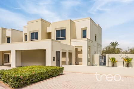 4 Schlafzimmer Townhouse zum zum Verkauf in Town Square, Dubai - Watermarked-25. jpg