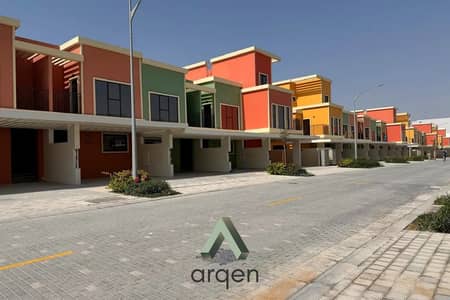 3 Slaapkamers Townhouse te Huur in DAMAC Lagoons, Dubai - Rijwoning in DAMAC Lagoons，Portofino, 3 slaapkamers, 140000 AED - 16090392