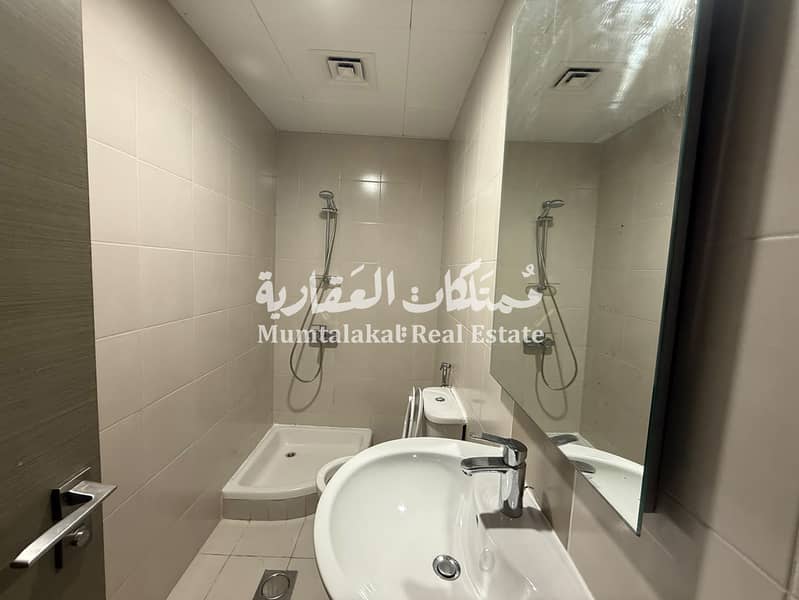 10 Najmat c01JPG002fawaz. jpg
