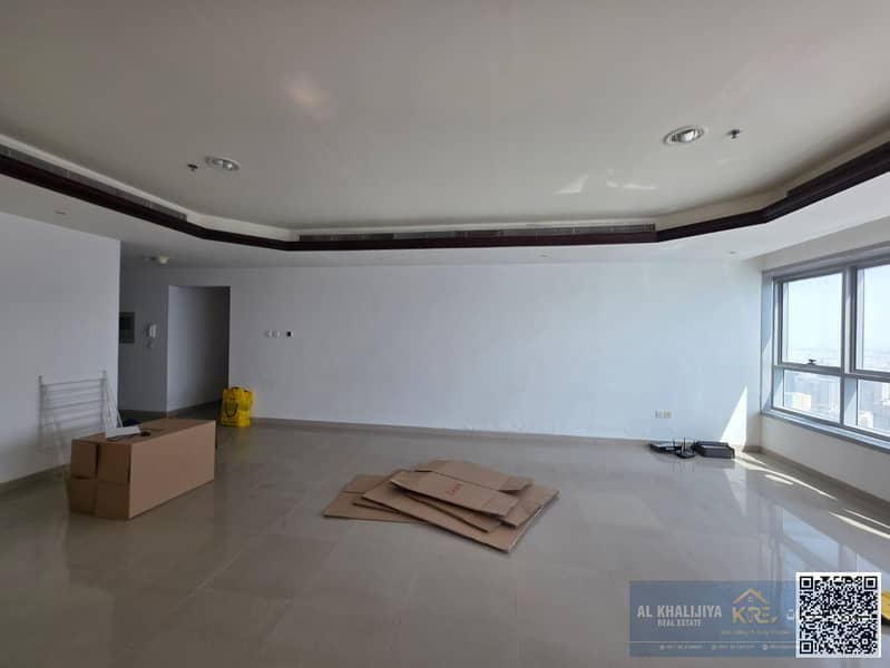 4 b7096ea3-c5b4-4439-b066-114fefb270cb. jpg