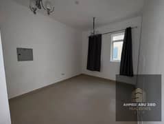 Master bedroom / Large living room / Central air conditioning / Spacious kitchen / 2 bathrooms / High-end finishing / Flexible payment options / Clos