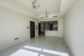 Brand new | Single row | Near tennis court
