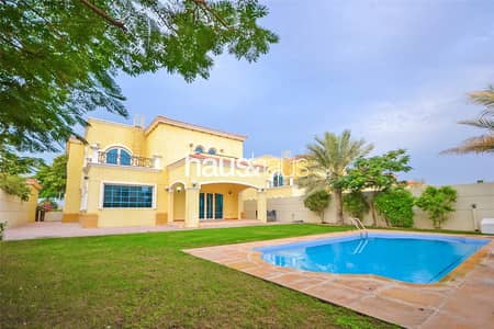 4 Camere Villa in vendita a Jumeirah Park, Dubai - Villa a Jumeirah Park,Legacy, 4 camere da letto, 10999999 AED - 9957359 4 Camere Villa in vendita a Jumeirah Park, Dubai - Villa a Jumeirah Park,Legacy, 4 camere da letto, 10999999 AED - 9957359