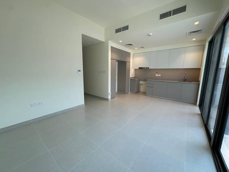 3 bedroom + Maid's room | Near entrance 3 bedroom + Maid's room | Near entrance