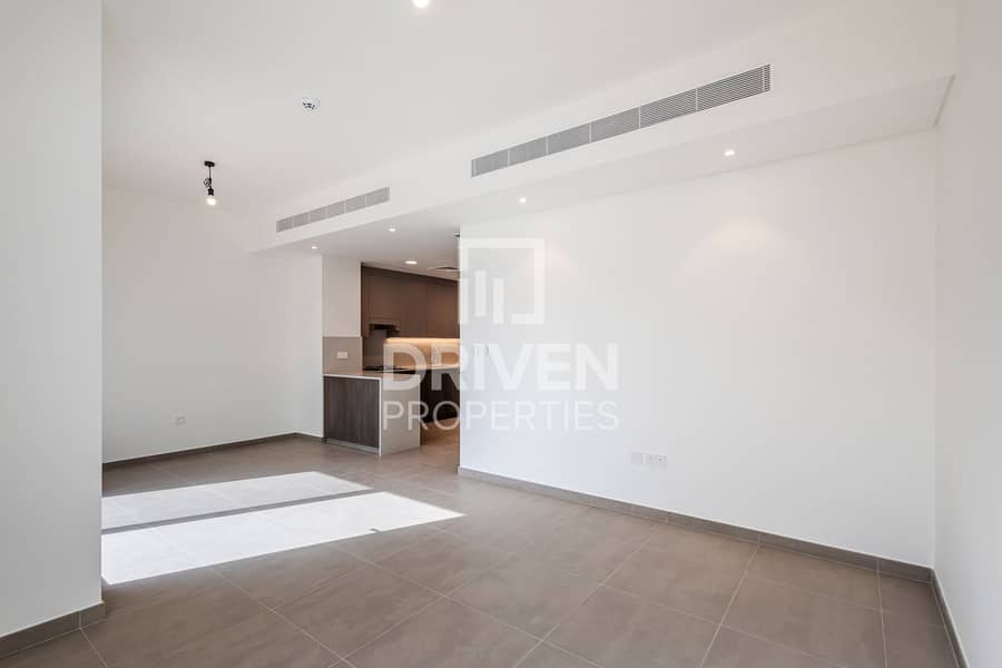 Vacant | Spacious Layout with Private Garden Vacant | Spacious Layout with Private Garden