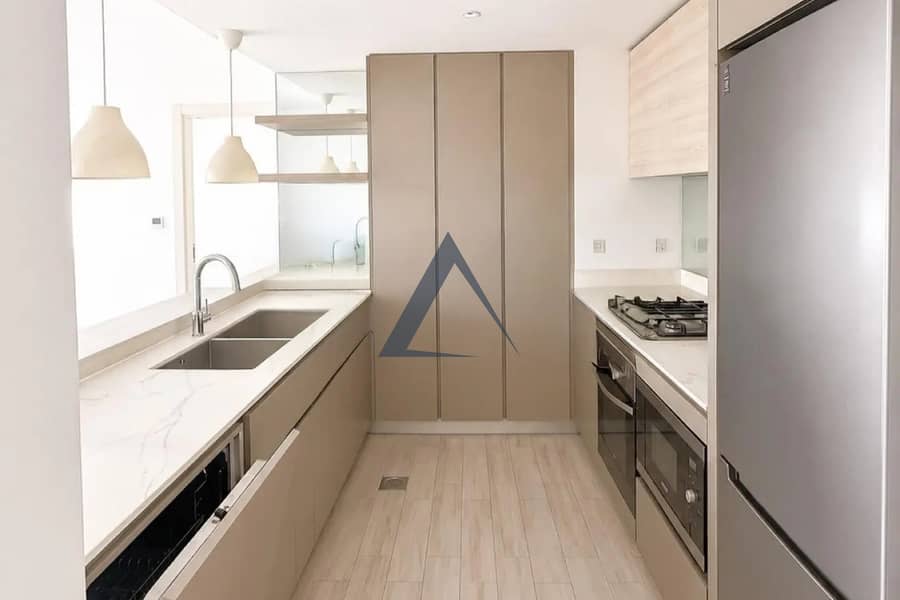 6 Property Image