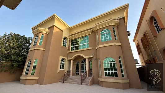 6 habitaciones Villa para en Alquiler en Al Nakheel, Ras Al Khaimah - d870f4a9-6486-40cf-975e-9a4a71c00f5a. jpg 6 habitaciones Villa para en Alquiler en Al Nakheel, Ras Al Khaimah - d870f4a9-6486-40cf-975e-9a4a71c00f5a. jpg