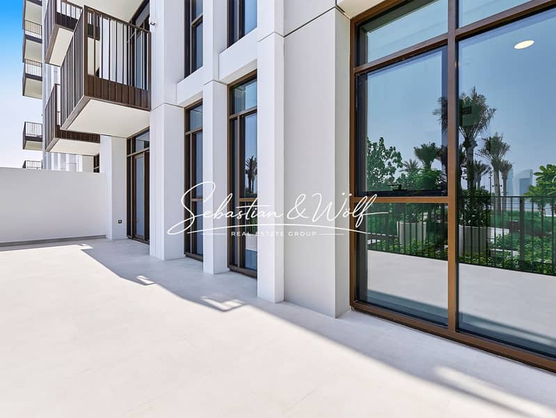 8 07_Balcony_and_Facade. jpg