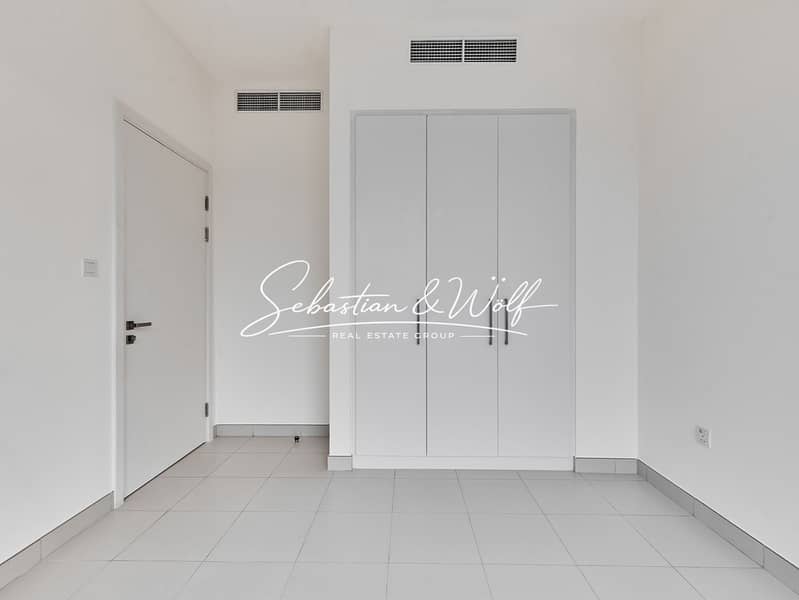 18 11_Second_Bedroom_Wardrobes. jpg