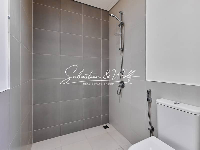 20 15_Second_En_Suite_Shower. jpg