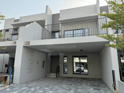 2 Schlafzimmer Townhouse zum zur Miete in Mohammed Bin Rashid City (MBR City), Dubai - Reihenhaus in Mohammed Bin Rashid City (MBR City)，District 7，MAG City，MAG Eye Townhouses, 2 schlafzimmer, 160000 AED - 16094796