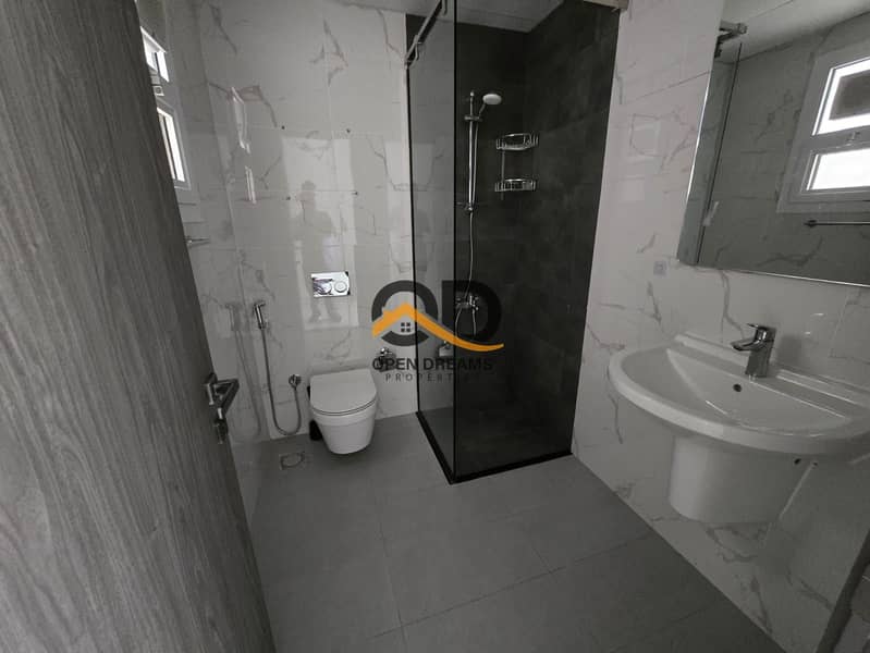 4 170549. jpg