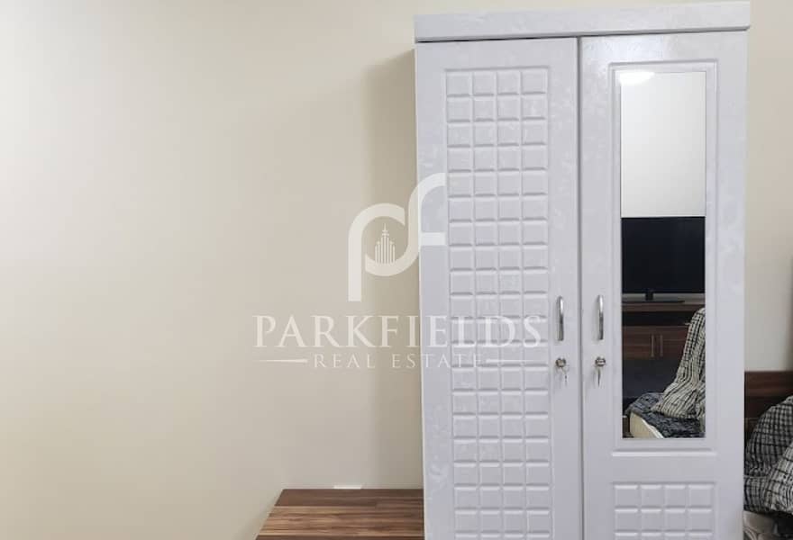 7 wardrobe. jpg