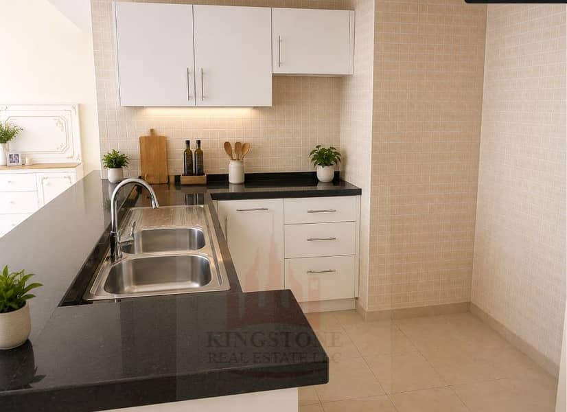 2 kitchen1. jpg