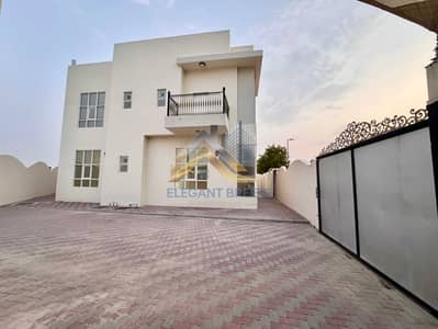5 habitaciones Villa para en Alquiler en Falaj Hazzaa, Al Ain - IMG_4091. jpeg 5 habitaciones Villa para en Alquiler en Falaj Hazzaa, Al Ain - IMG_4091. jpeg