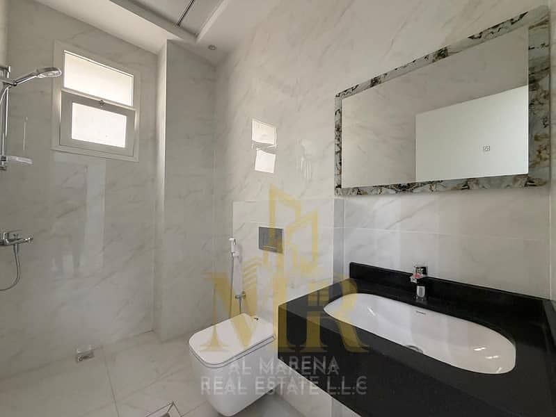 16 857903242-800x600. jpeg