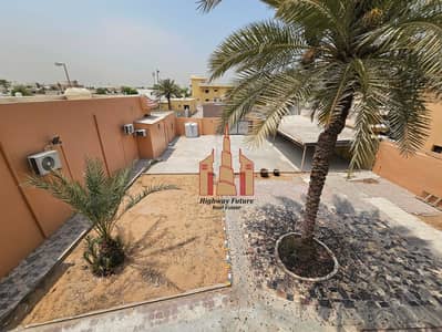 5 Schlafzimmer Villa zum zur Miete in Al Jazzat, Sharjah - 30692. jpg 5 Schlafzimmer Villa zum zur Miete in Al Jazzat, Sharjah - 30692. jpg
