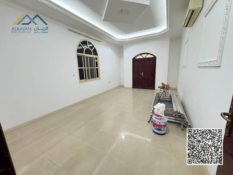 4 239c2fee-6273-4d9e-ae12-a10d13de3c17. jpg