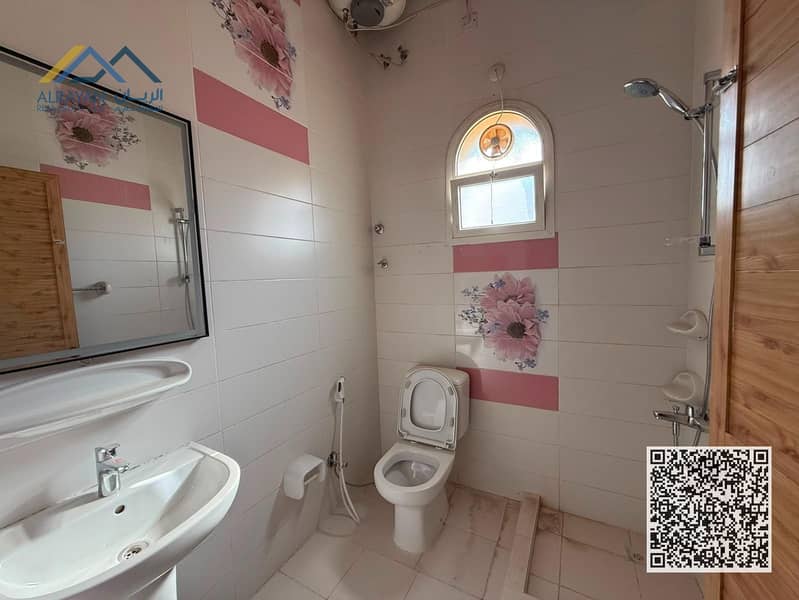 21 b8885bb5-60cb-43ec-b07a-8f426adb35e6. jpg