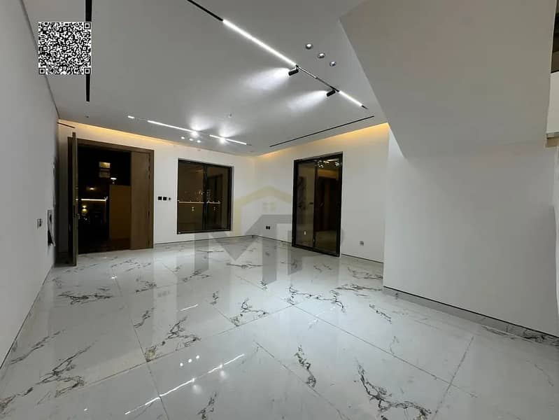 7 803426166-1066x800. webp