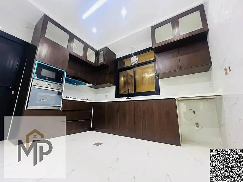 13 803768074-1066x800. webp