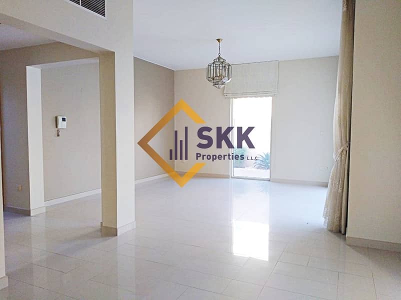 Community View! Type S villa with Maid room Community View! Type S villa with Maid room