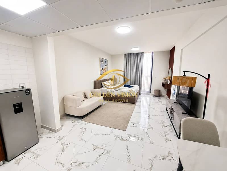 3 lavish-studio-for-sale-rare-triview-of-beach-community-v0-0e4tufcj2n8h1. webp