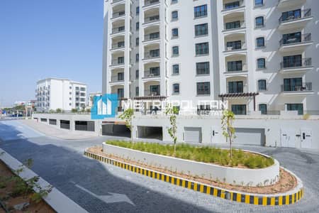 2 habitaciones Apartamento para en Alquiler en Yas Island, Abu Dhabi - Apartamento en Yas Island,Yas Golf Collection,Views F, 2 dormitorios, 175000 AED - 16096239 2 habitaciones Apartamento para en Alquiler en Yas Island, Abu Dhabi - Apartamento en Yas Island,Yas Golf Collection,Views F, 2 dormitorios, 175000 AED - 16096239