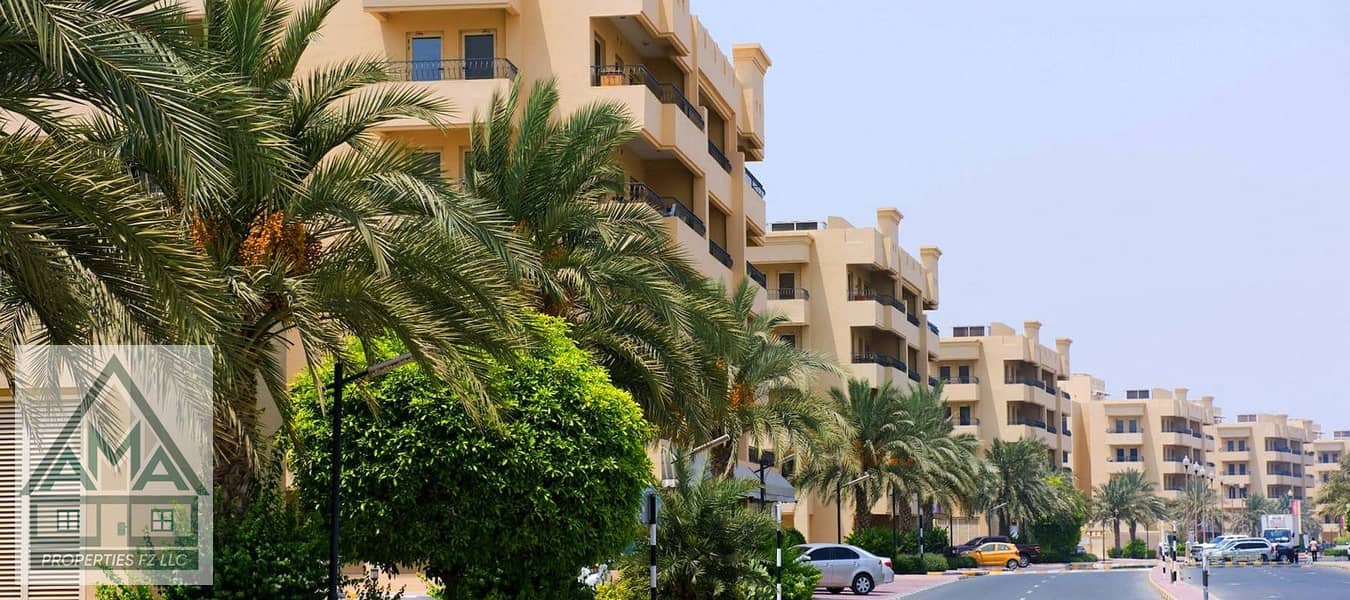 8 golf-apartments-amenities-3. jpg