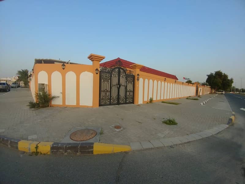 Villa  for rent in al talae  with the best price.