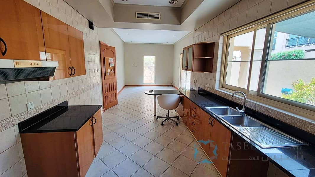 16 WhatsApp Image 2026-08-06 at 16.07. 37 (1). jpeg