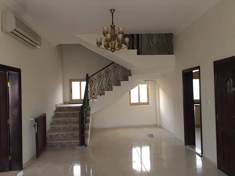 EXCELLENT 5BR VILLA WITH POOL AND GARDEN IN BARSHA