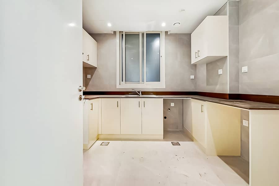 3 2-kitchen-1. jpg
