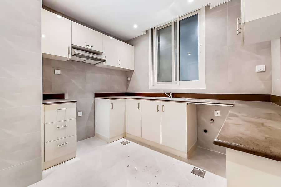 4 2-kitchen-0. jpg