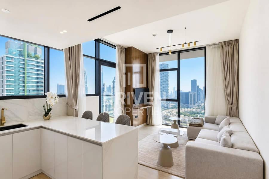 Stylish Unit | Brand New | Community View Stylish Unit | Brand New | Community View