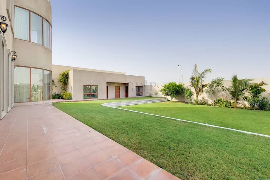 Furnished|Modern|Great Location|Call Now Furnished|Modern|Great Location|Call Now