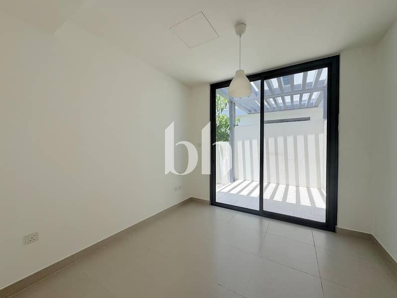 6 images image img
