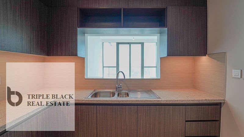 8 PIC 17. jpg