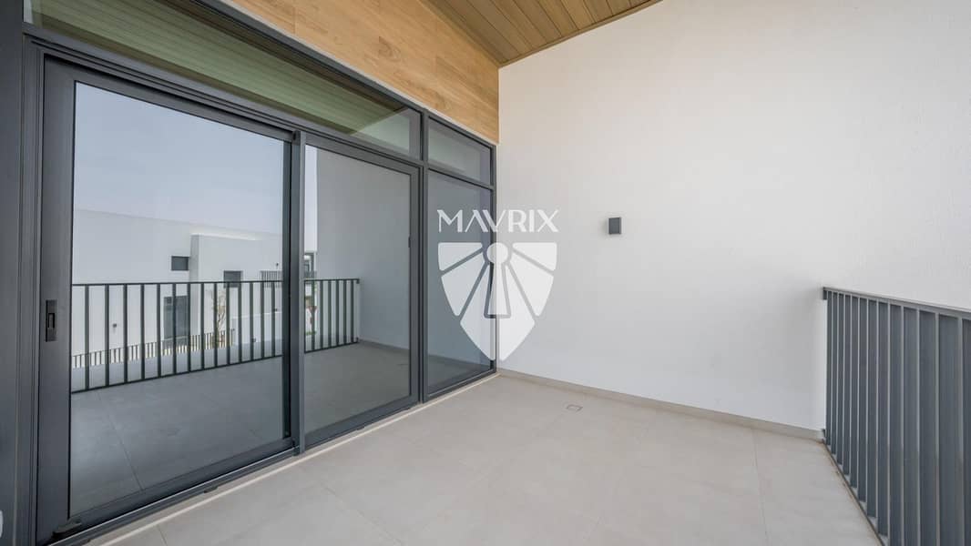 8 Image 8