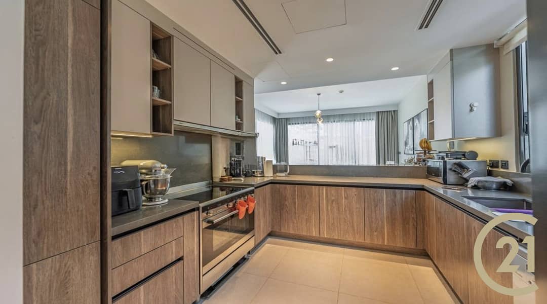 Private Location | Extended | Private Pool - Image 10