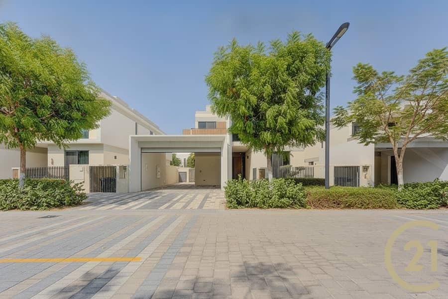 Private Location | Extended | Private Pool - Image 17